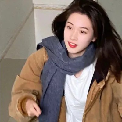 龙仁歌手 海报